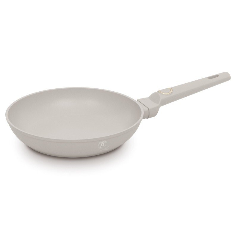 Panvica s titánovým povrchom 24 cm Sahara Collection